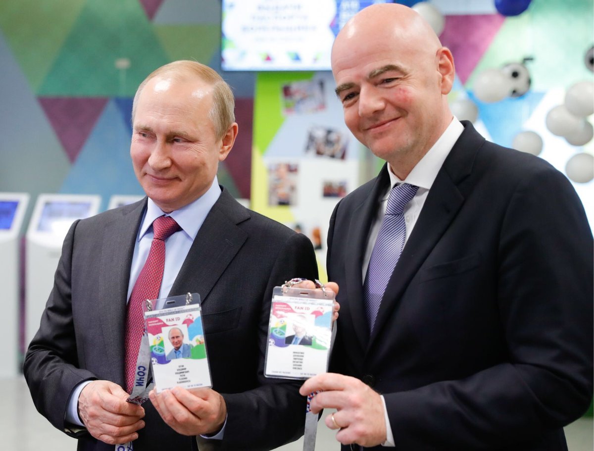 Президент России Владимир Путин и президент FIFA Джанни Инфантино получили в Сочи свои Паспорта болельщиков Чемпионата мира по футболу FIFA 2018 в России™