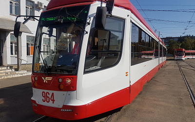 Новые трехсекционные трамваи курсируют по маршрутам №№ 1, 5 и 22